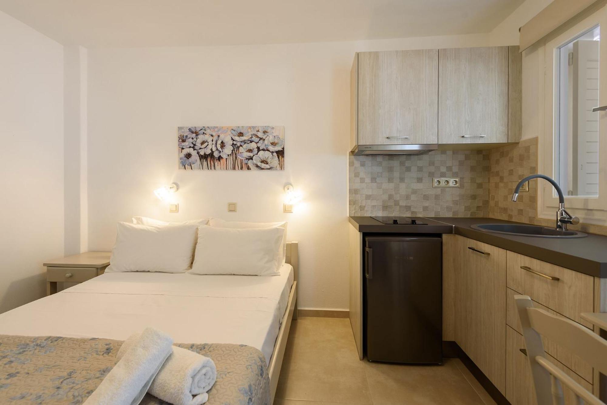 Sea Breeze Studios Paros II Aliki  Exterior photo